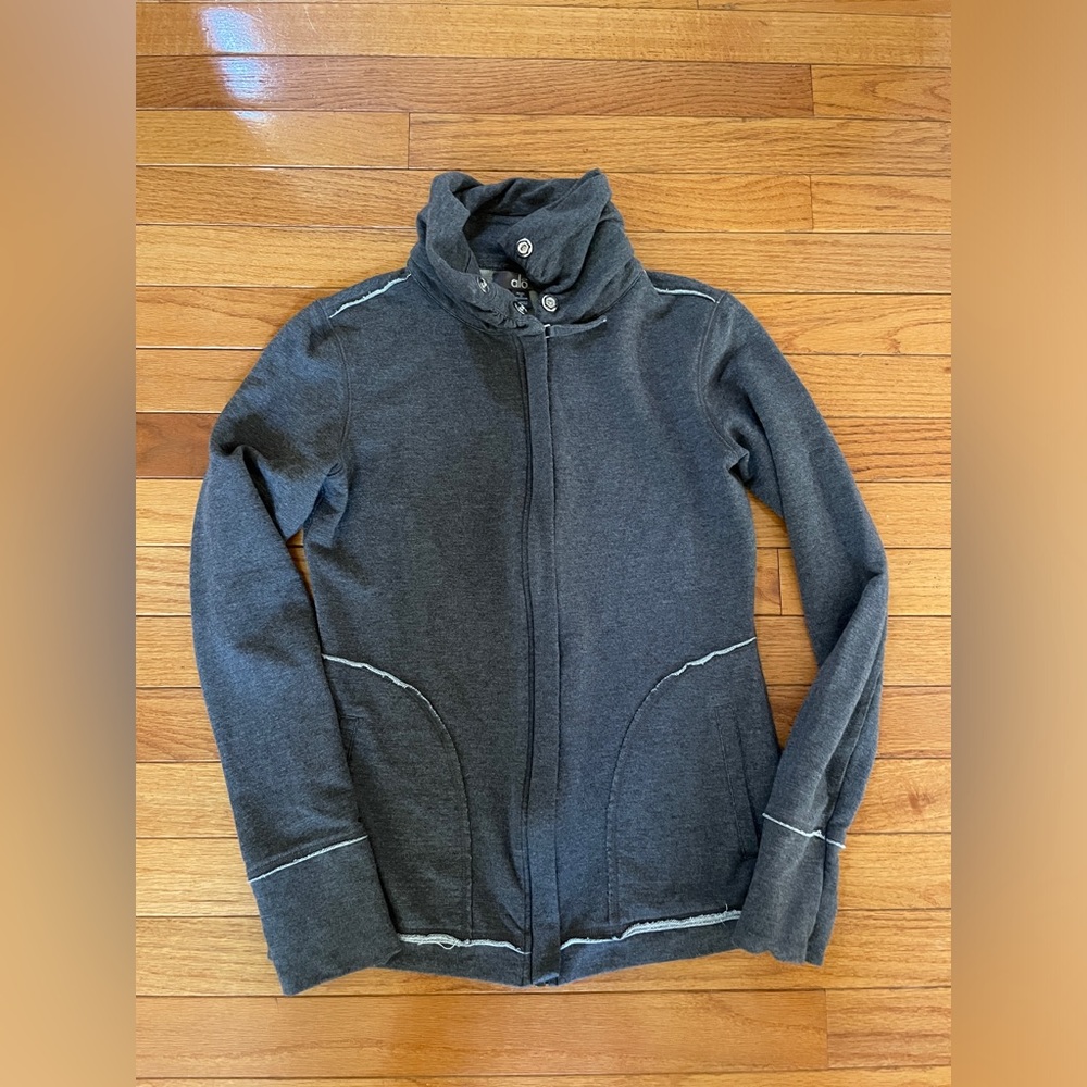 Alo Yoga Jacket Size S
